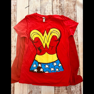 Wonder Woman t-shirt costume with cape size xl‎